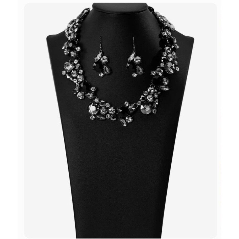Necklace - Picture 2 of 2